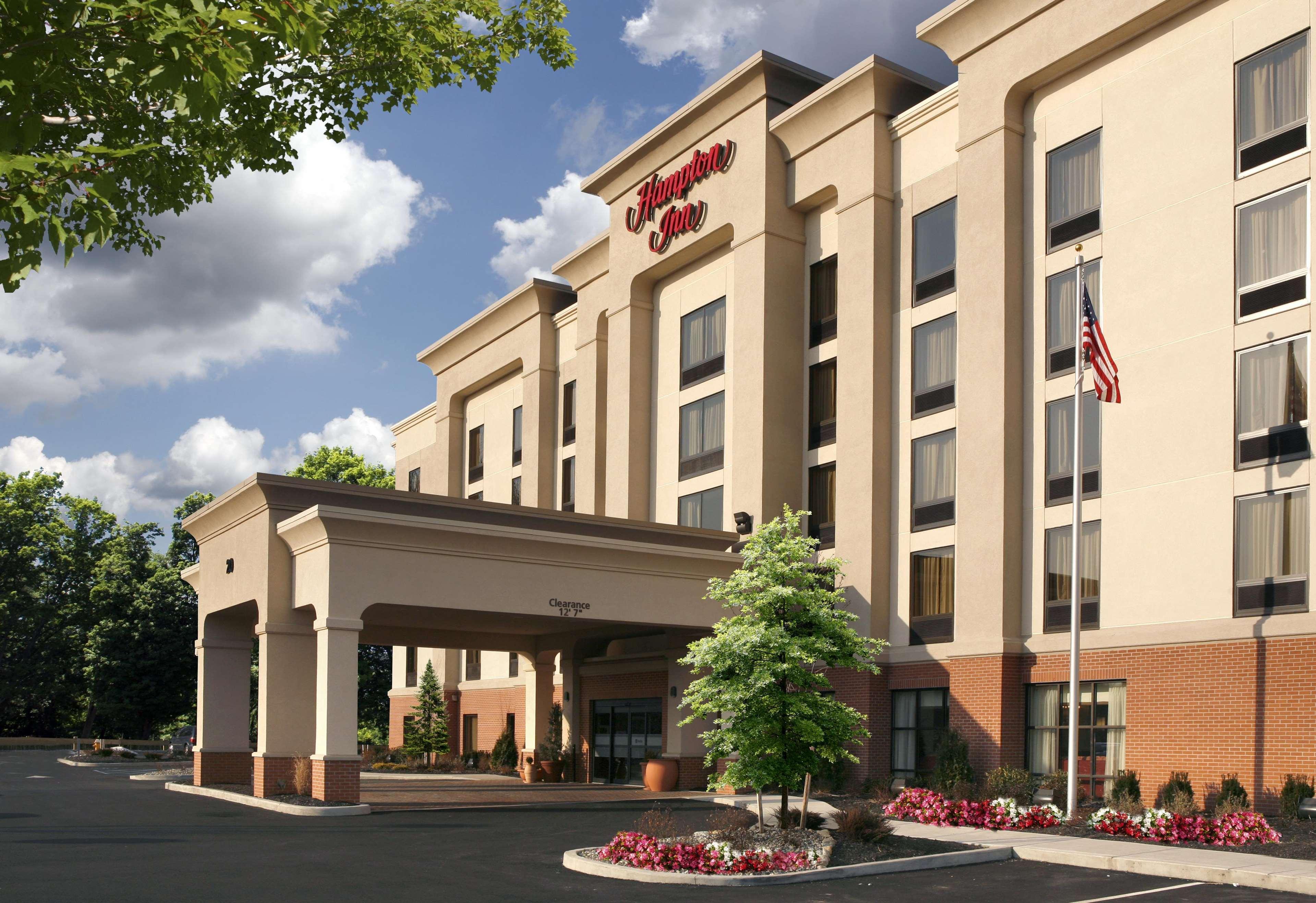 Hampton Inn Springfield South Enfield Extérieur photo
