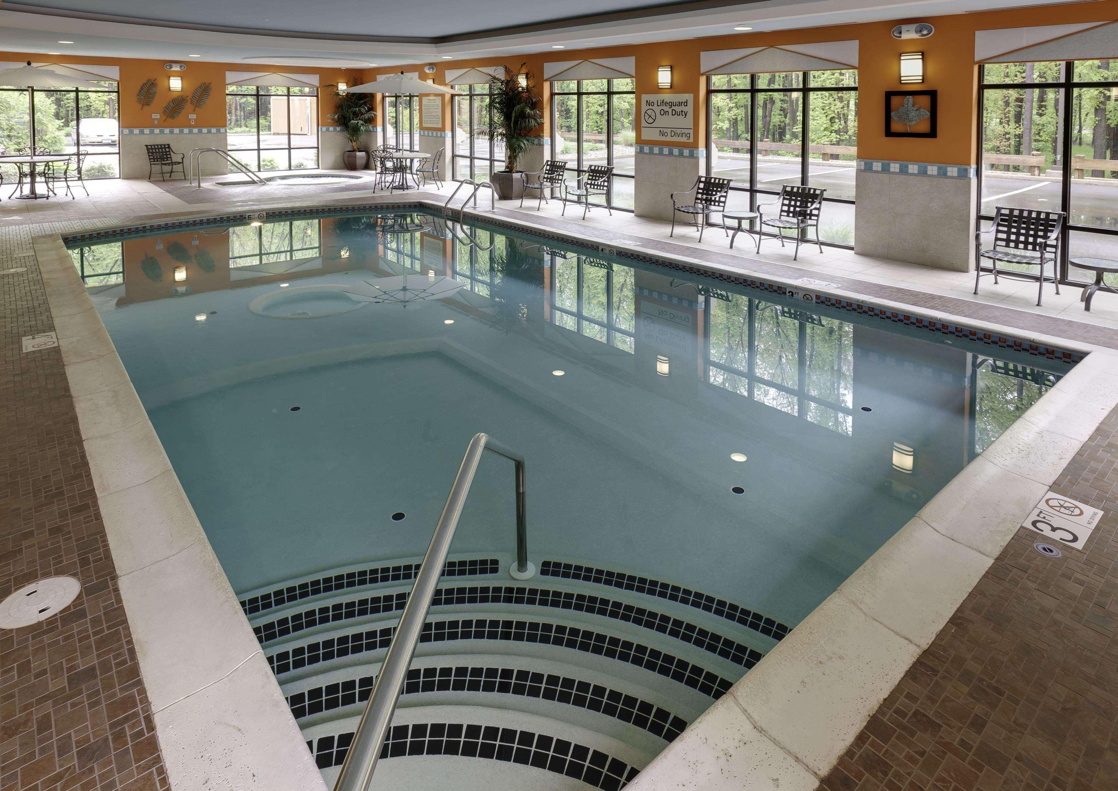 Hampton Inn Springfield South Enfield Extérieur photo