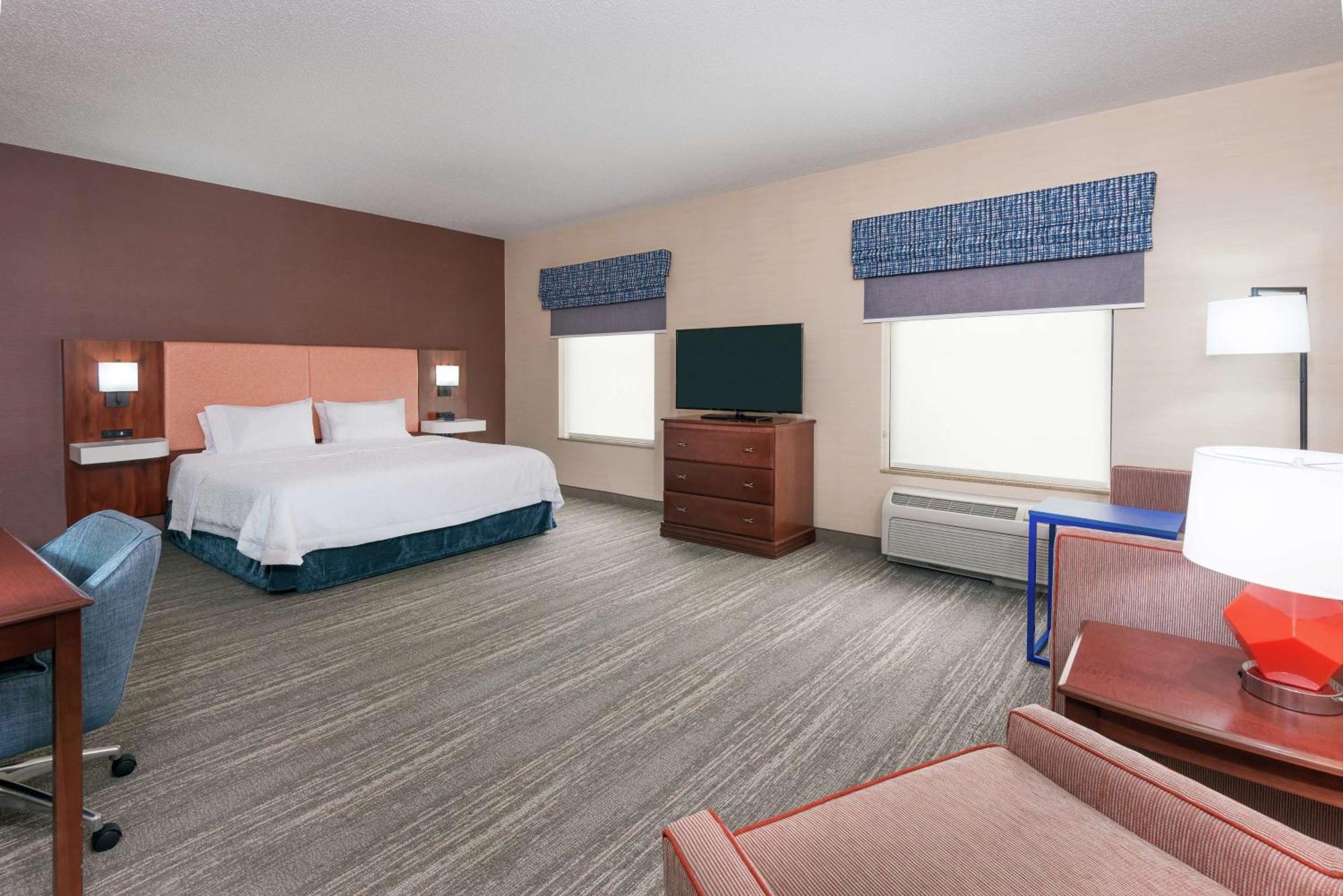 Hampton Inn Springfield South Enfield Extérieur photo