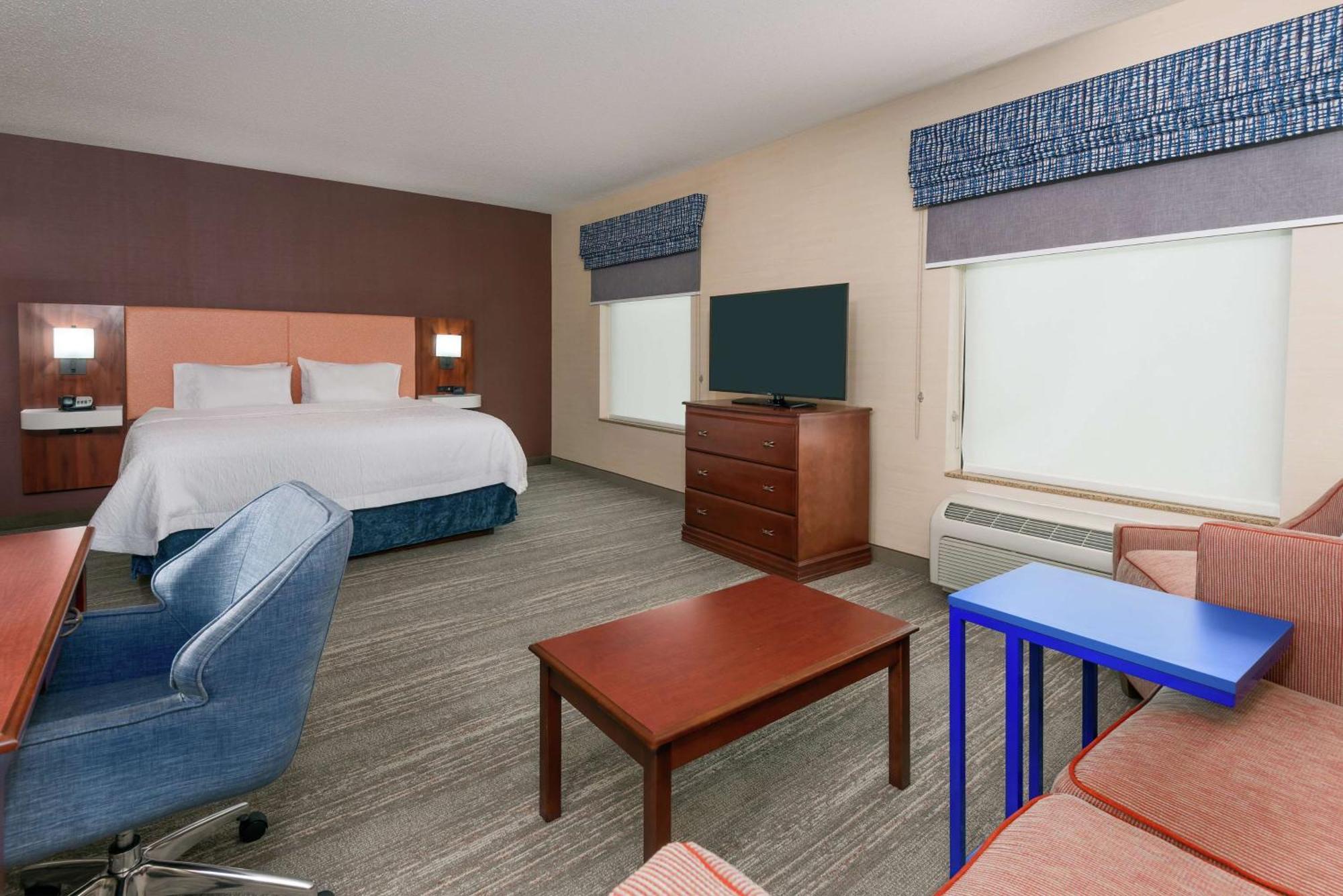 Hampton Inn Springfield South Enfield Extérieur photo