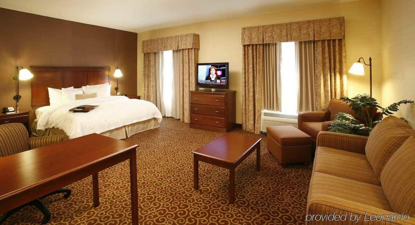 Hampton Inn Springfield South Enfield Extérieur photo