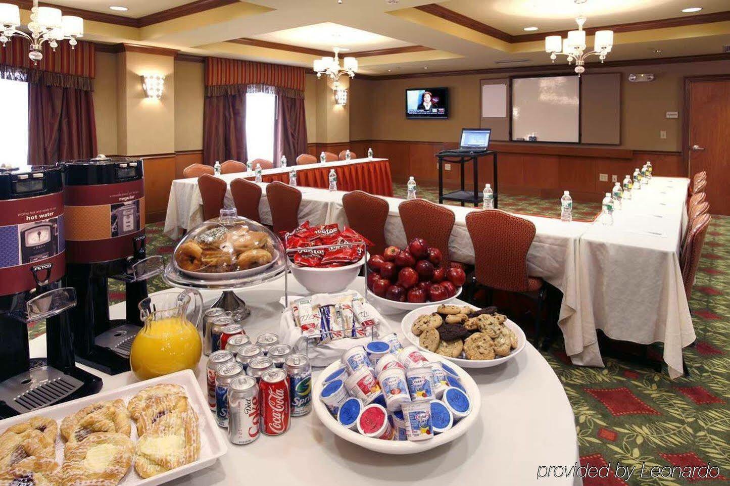 Hampton Inn Springfield South Enfield Extérieur photo